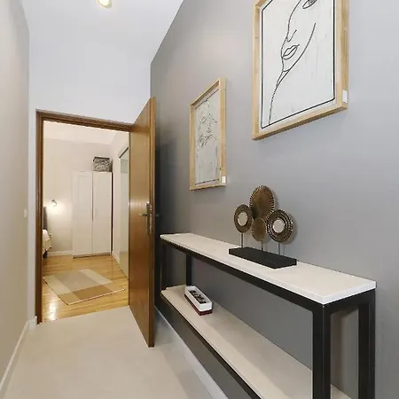 Villa Antisin With Heated Pool