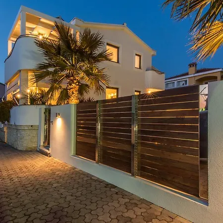 Villa Antisin With Heated Pool * Zadar