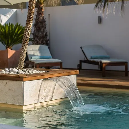 Διαμέρισμα Antisin With Heated Pool