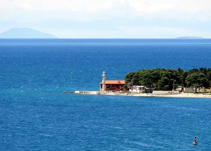 Antisin With Heated Pool Apartament